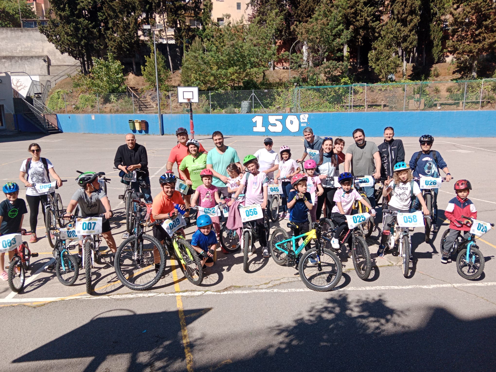 ¡Iniciativas Solidarias en Salesianas de Terrassa: Un éxito rotundo de participación y solidaridad!